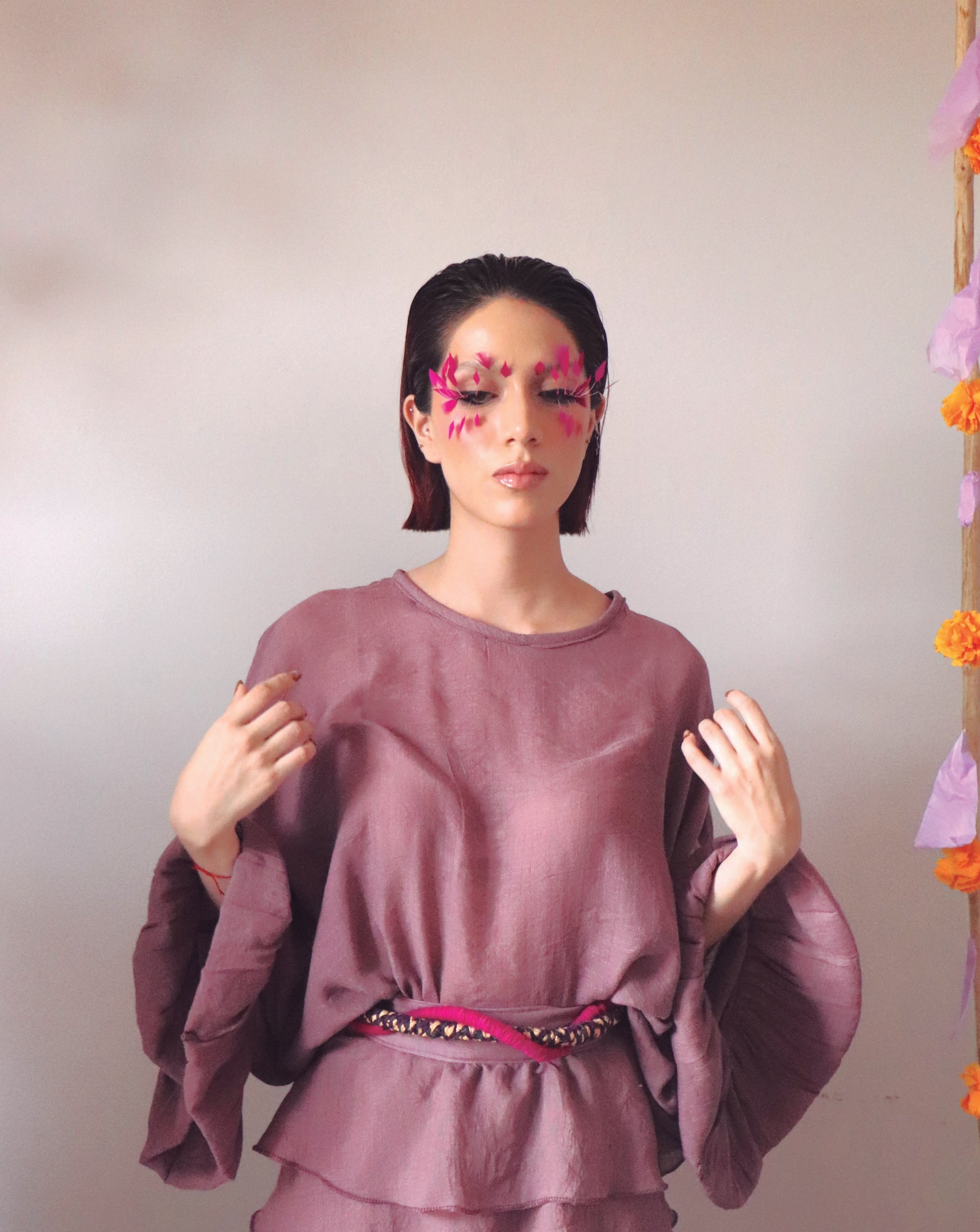 Collar largo artesanal de lana y seda usado como cinturón, Muchitos Oaxaca