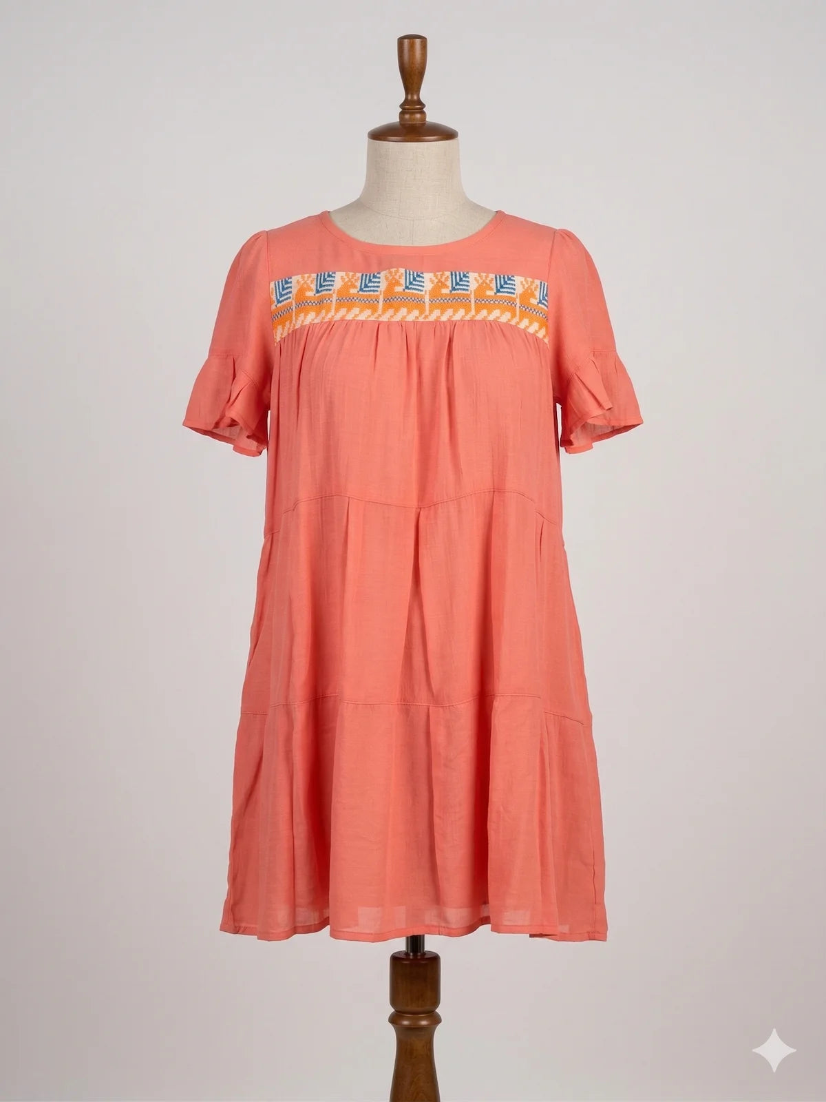 Vestido corto Coral con bordado de Coatlán