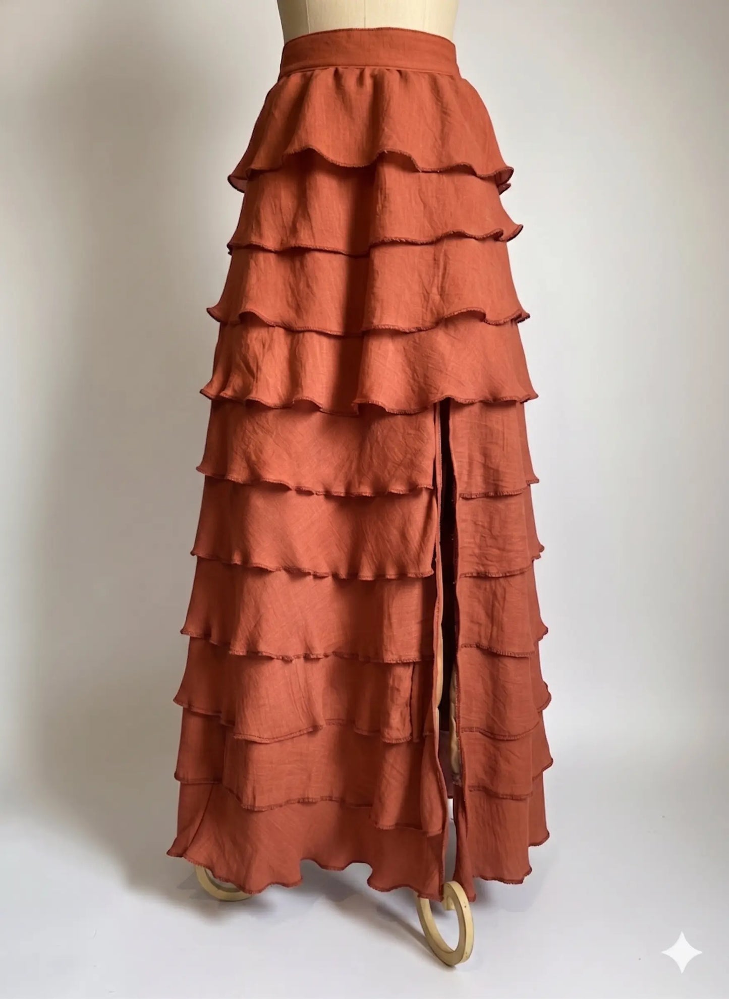 Falda Elegante Tobalá de 10 Olanes en Tencel - Edición 10° Aniversario