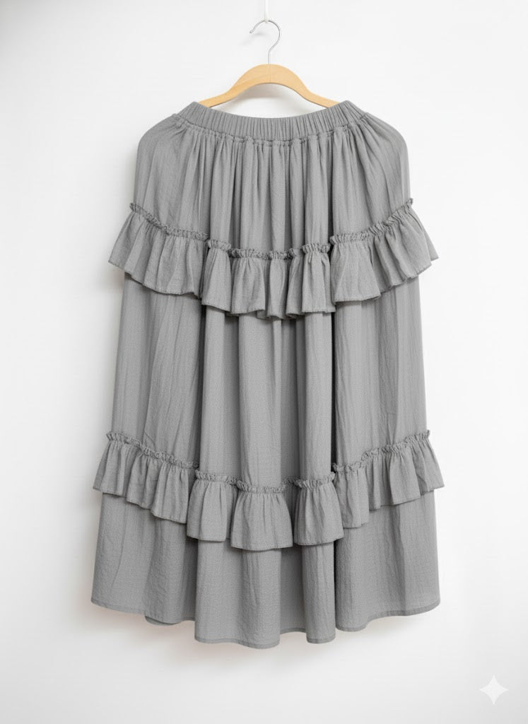 falda midi tono neutro perfecta para celebraciones