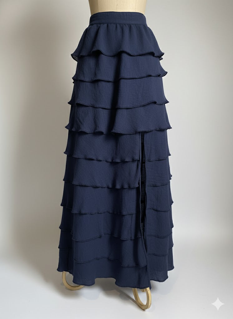 Falda azul marino de Tencel con olanes, elegancia discreta para eventos formales