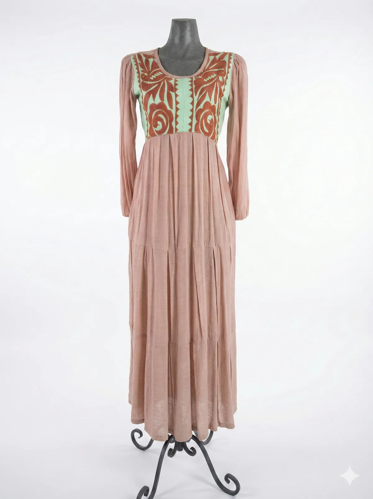 Vestido de Gala Beige | piezas únicas