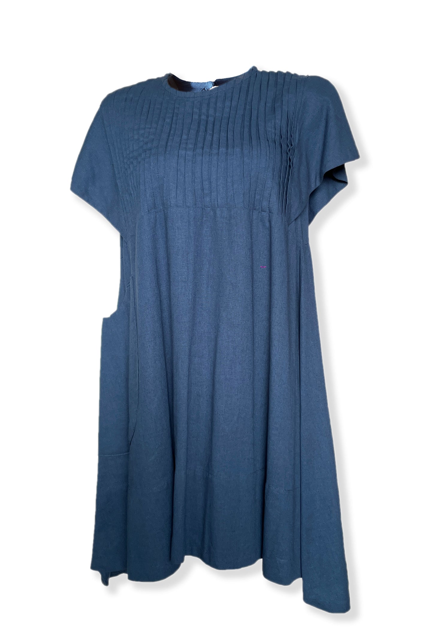 Vestido Petricor corto, plisado, bolsa sencilla