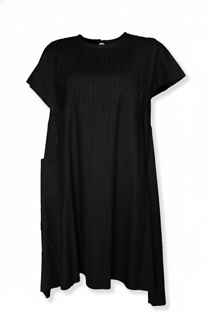 Vestido Petricor corto, plisado, bolsa sencilla